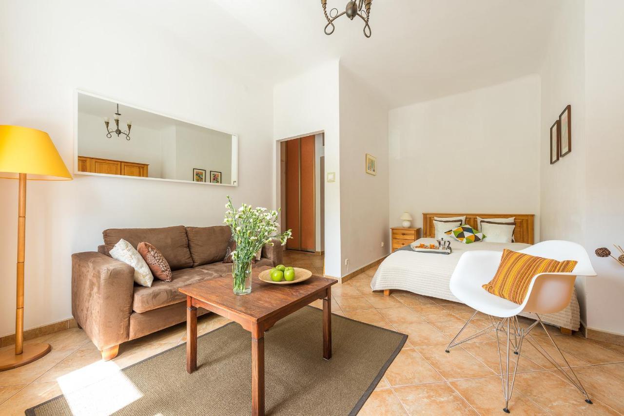 Zbawiciela Square P&O Serviced Apartments Варшава Екстериор снимка