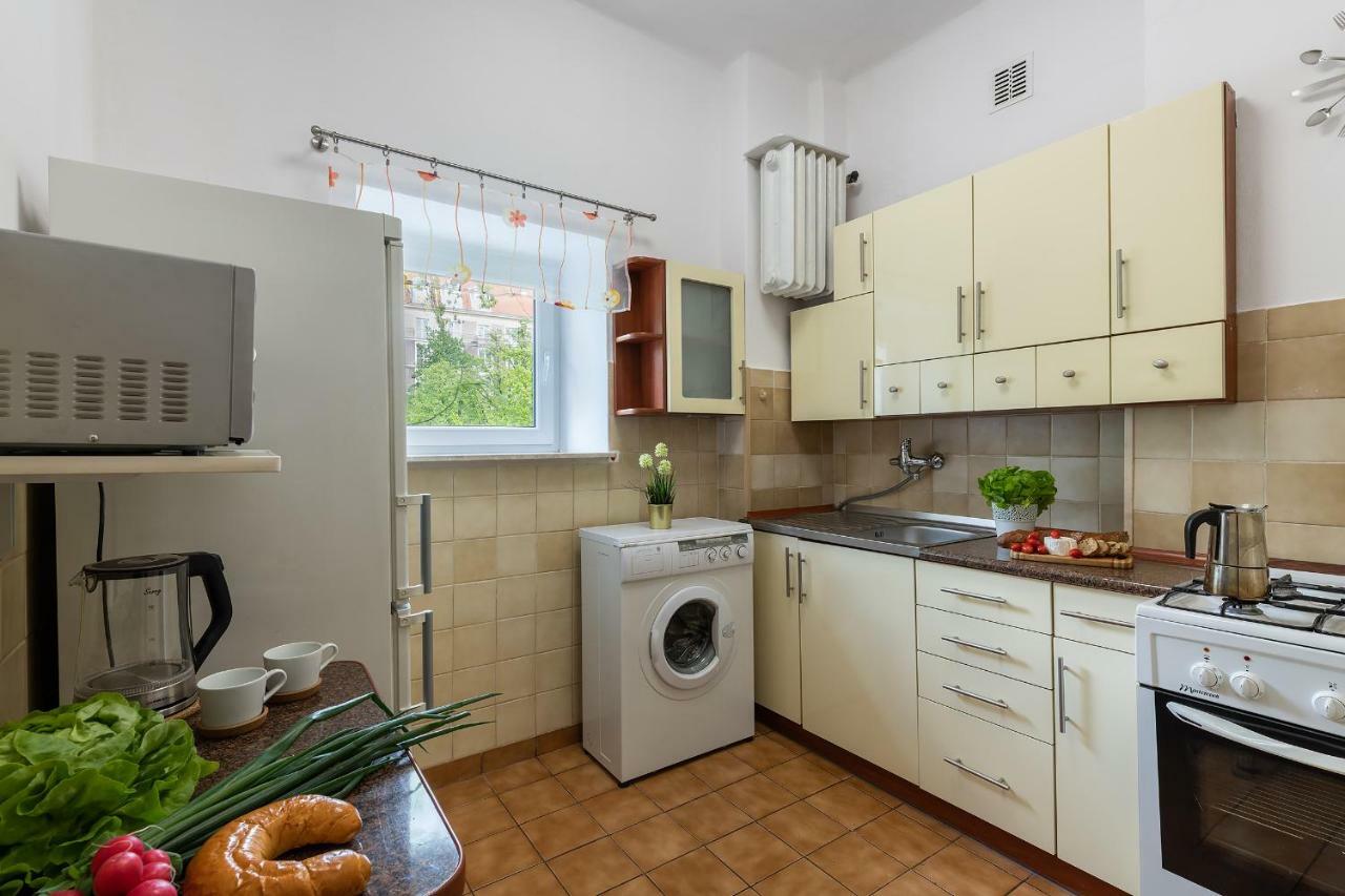 Zbawiciela Square P&O Serviced Apartments Варшава Екстериор снимка