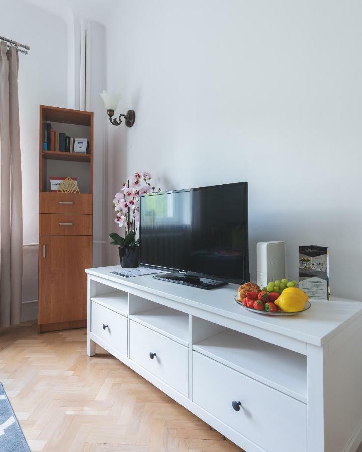 Zbawiciela Square P&O Serviced Apartments Варшава Екстериор снимка
